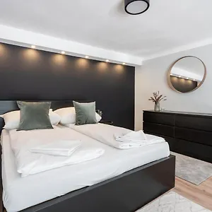  Appartamento S11 - Stylish Prime,location, By Bqa Ungheria