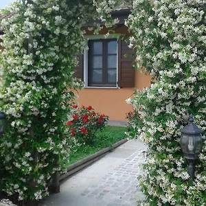  Alloggio per agriturismo Cascina Aguzza Italia